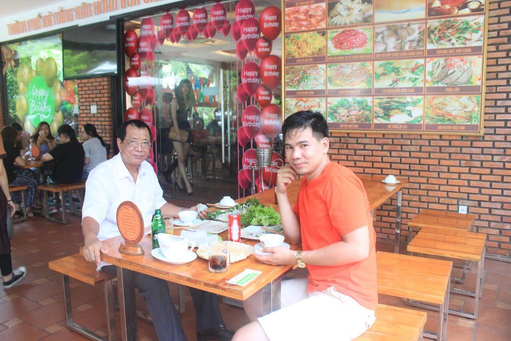 Ngoi Nha Xanh Hotel Danang Exteriér fotografie